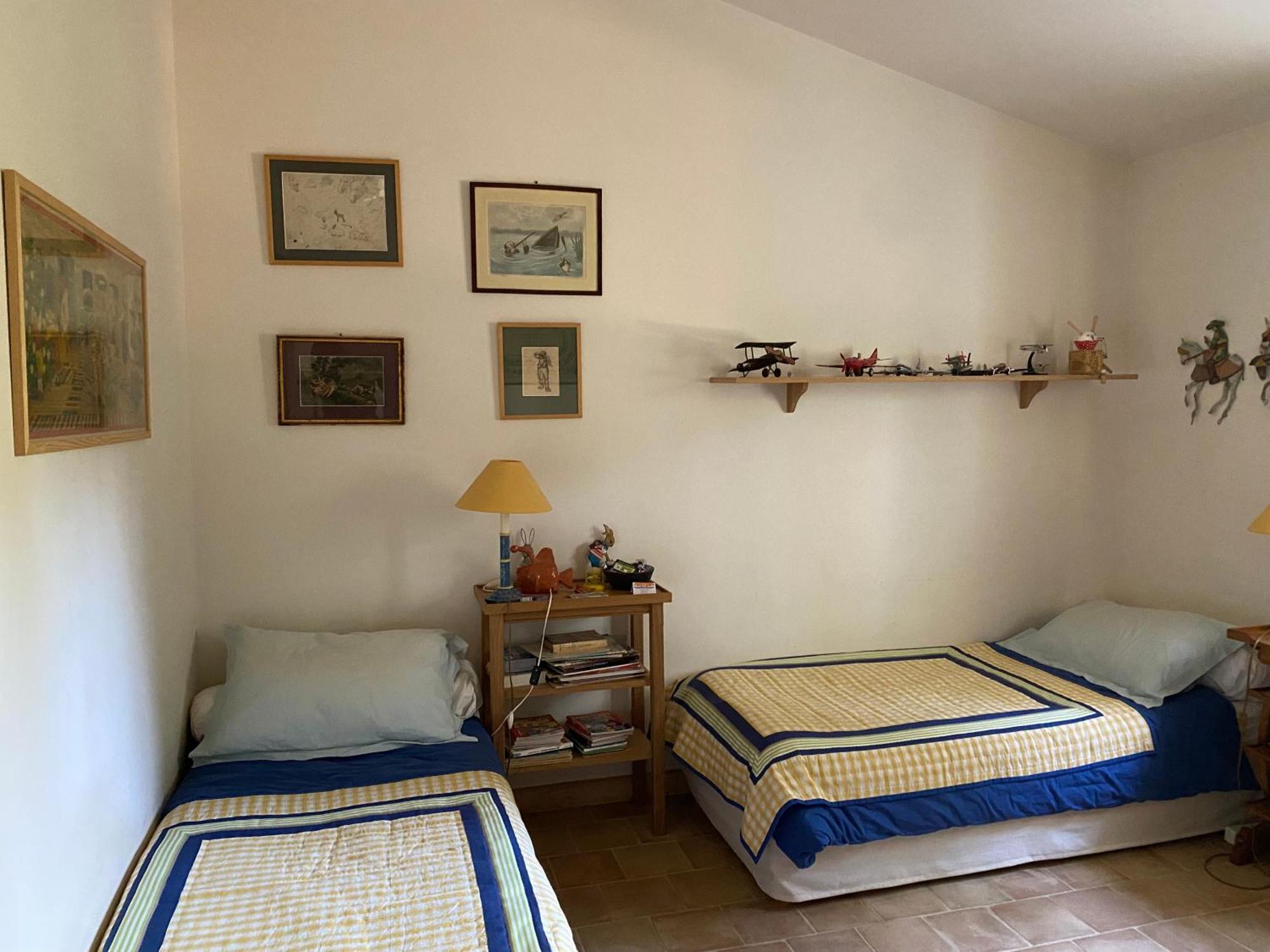 Domaine De Fondouce Bed & Breakfast Villeveyrac Bagian luar foto