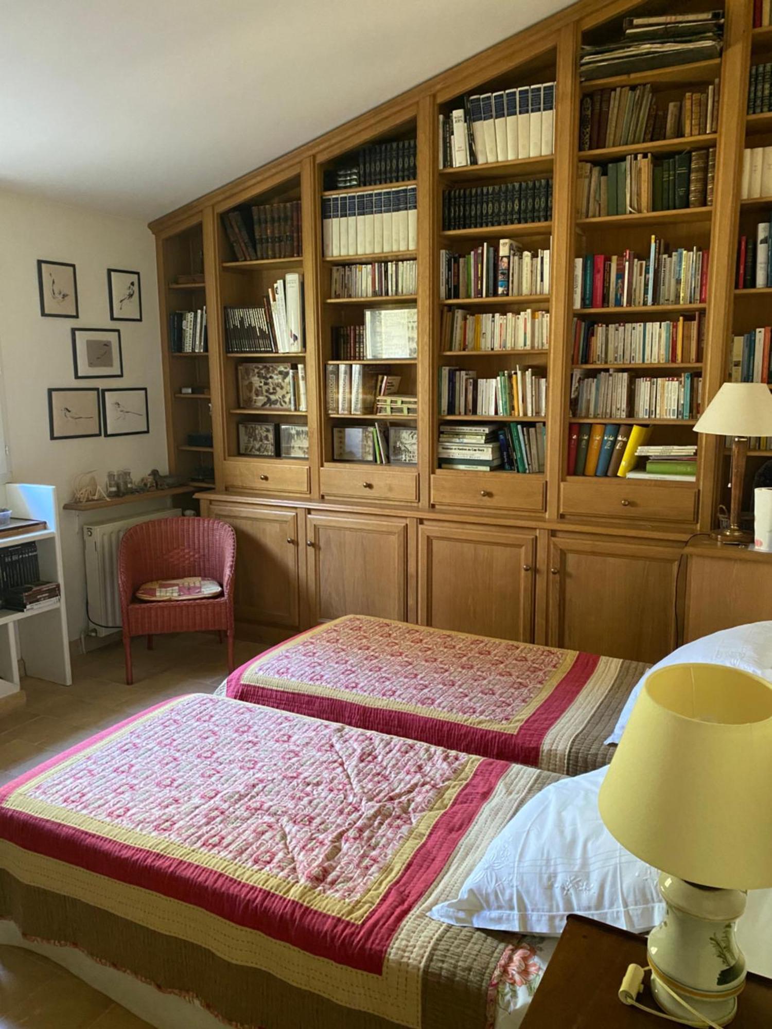 Domaine De Fondouce Bed & Breakfast Villeveyrac Bagian luar foto